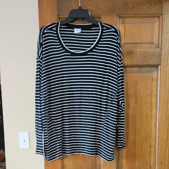 Cabi Crosswalk Tee (Runs Large!) - Picture 1 of 4